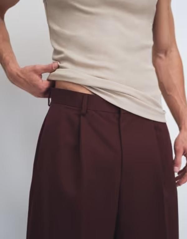 エイソス メンズ ボトムス ハーフパンツ・ショーツ プリーツ ショートパンツ ASOS DESIGN smart pleated oversized bermuda shorts Burgundy バーガンディ｜詳細画像