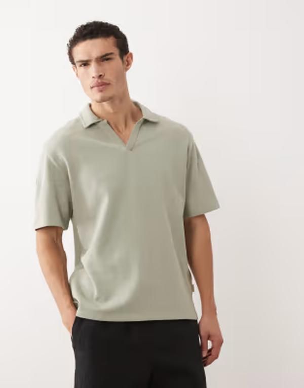 ジャック アンド ジョーンズ メンズ トップス ポロシャツ Jack Jonesplit neck polo shirt in sage Seagrass グリーン
