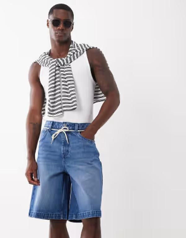 エイソス メンズ ボトムス ハーフパンツ・ショーツ デニム ASOS DESIGN loose denim jorts in mid wash blue with self tie Mid wash blue ブルー