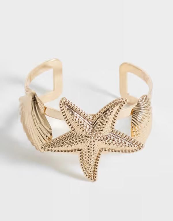 エイソス レディース アクセサリー ブレスレット・バングル・アンクレット ASOS DESIGN cuff bracelet with sealife design tone GOLD ゴールド