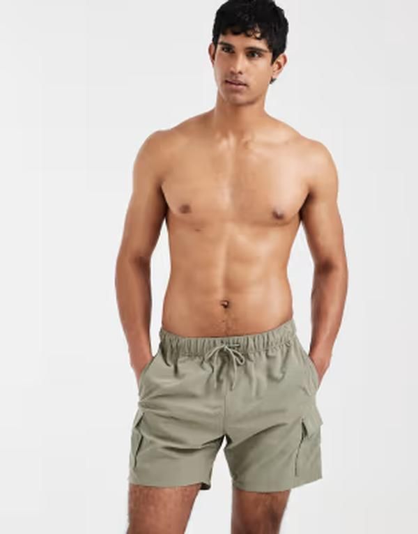 エイソス メンズ 水着 ハーフパンツ・ショーツ ショートパンツ ASOS DESIGN short length swim shorts with cargo pockets Khaki カーキ