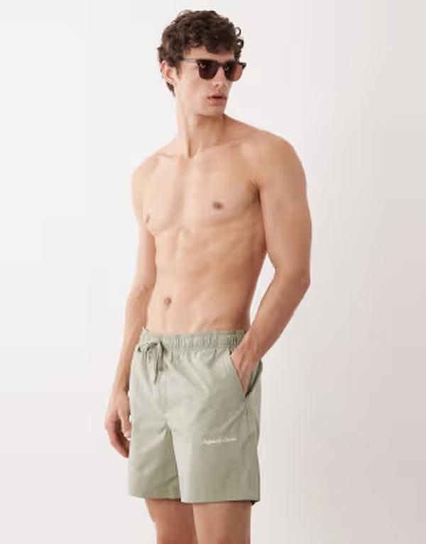 ジャック アンド ジョーンズ メンズ 水着 ハーフパンツ・ショーツ ショートパンツ ロゴ Jack Jones originals logo swim shorts in sage Seagrass グリーン