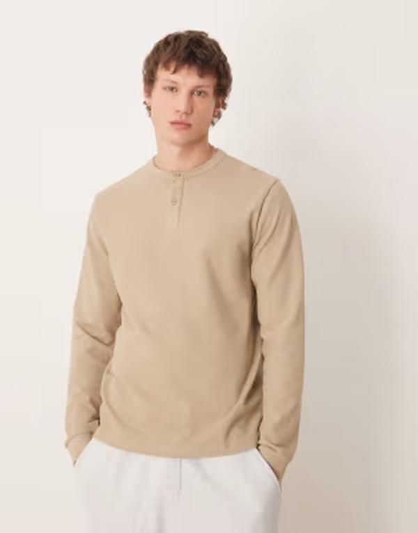 エイソス メンズ トップス Tシャツ レギュラーフィット ヘンリーネック ASOS DESIGN regular fit long sleeve Tshirt withenley neck texture Crockery ベージュ