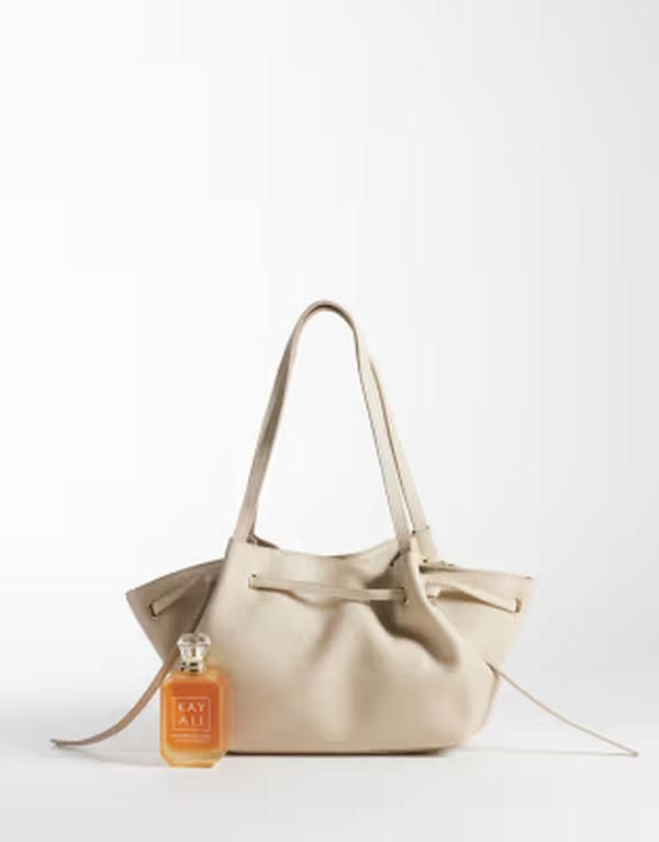 マンゴ レディース バッグ レザー フェイクレザー Mango faux leather small slouch tote bag in cream Offwhite オフホワイト
