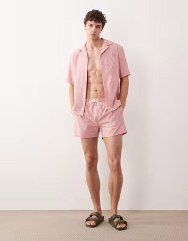 フリーソサエティ メンズ 水着 ハーフパンツ・ショーツ ショートパンツ Free Society swim shorts in faded Red レッド 11,506円