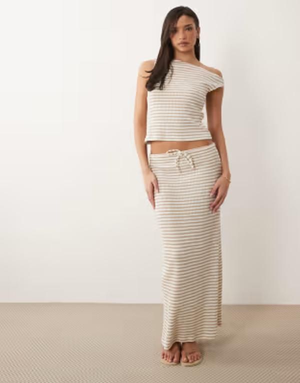 エイソス レディース ボトムスカート ASOS DESIGN textured midaxi skirt and cream stripes part of a set Khaki cream stripe クリーム