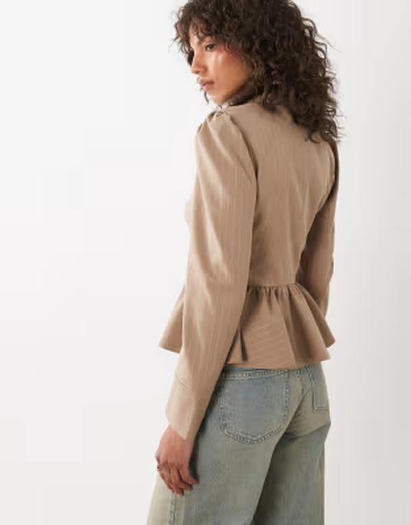ミスセルフフリッジ レディース アウター ジャケット・ブルゾン アシンメトリー Misselfridge asymmetric button up jacket in stripesTRIPE ストライプ