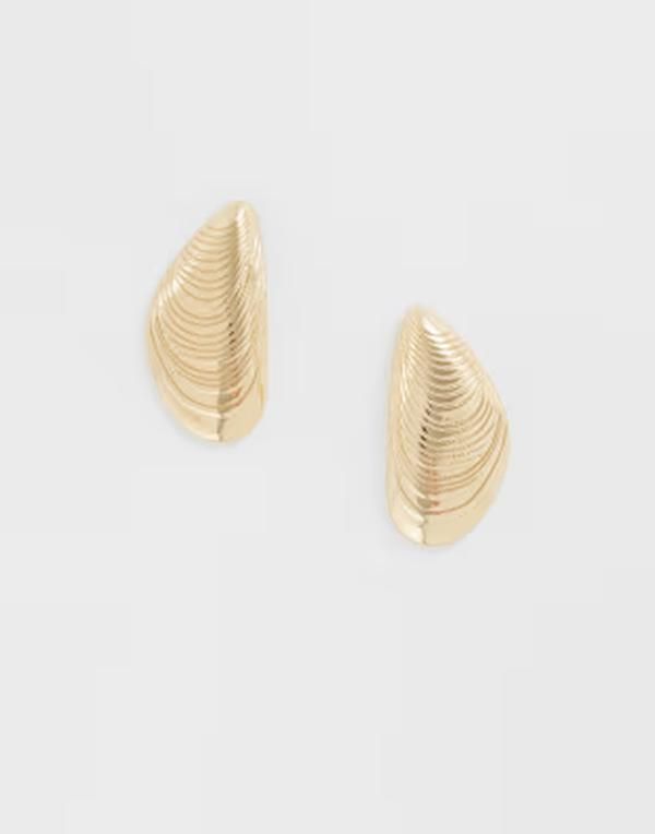 エイソス レディース アクセサリー ピアス・イヤリング ASOS DESIGN stud earrings with mussel design tone GOLD ゴールド