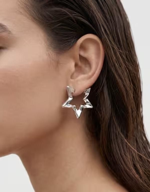 ピーシーズ レディース アクセサリー ピアス・イヤリング PIECEStar shaped hoop earrings tone Silver Star シルバー