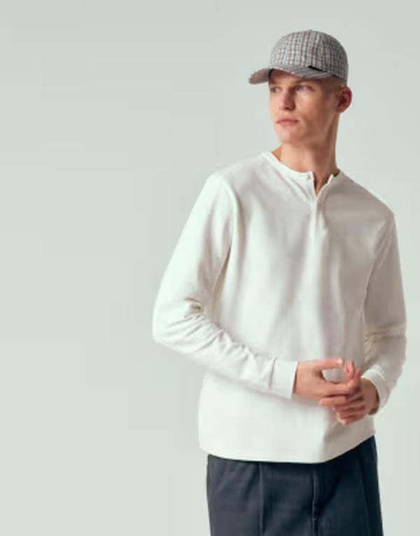 エイソス メンズ トップス Tシャツ レギュラーフィット ヘンリーネック ASOS DESIGN regular fit long sleeve Tshirt withenley neck in cream texture Coconut milk クリーム