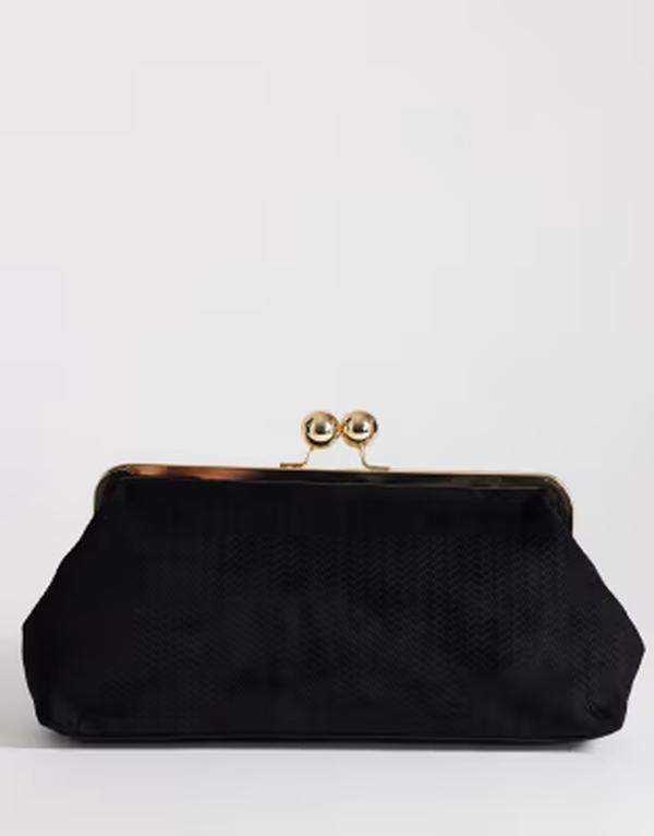 トップショップ レディース バッグ スエード Topshop Annie medium suedette woven clutch inblack ブラック