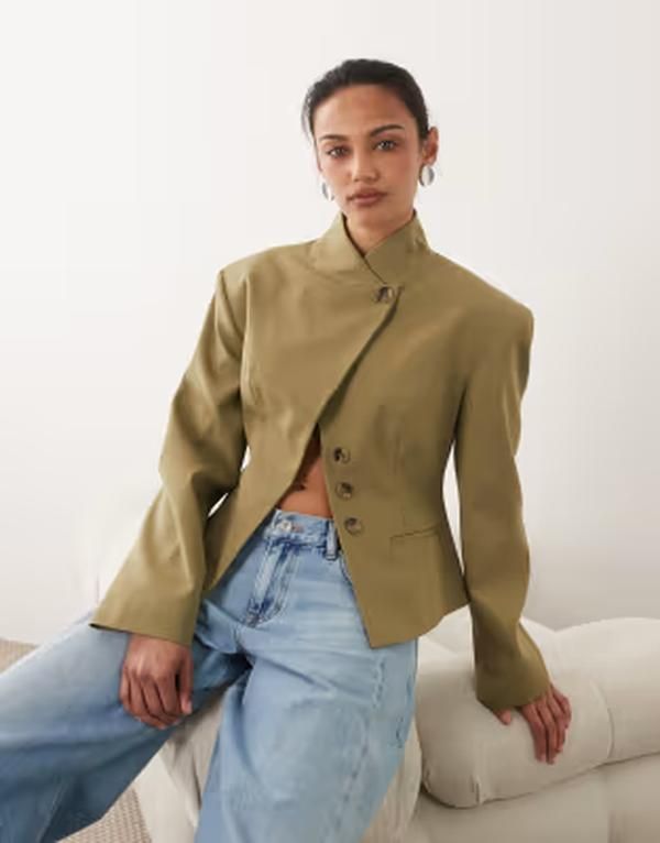 エイソス レディース アウター ジャケット・ブルゾン ブレザー ASOS DESIGN cinch wrap blazer Khaki カーキ