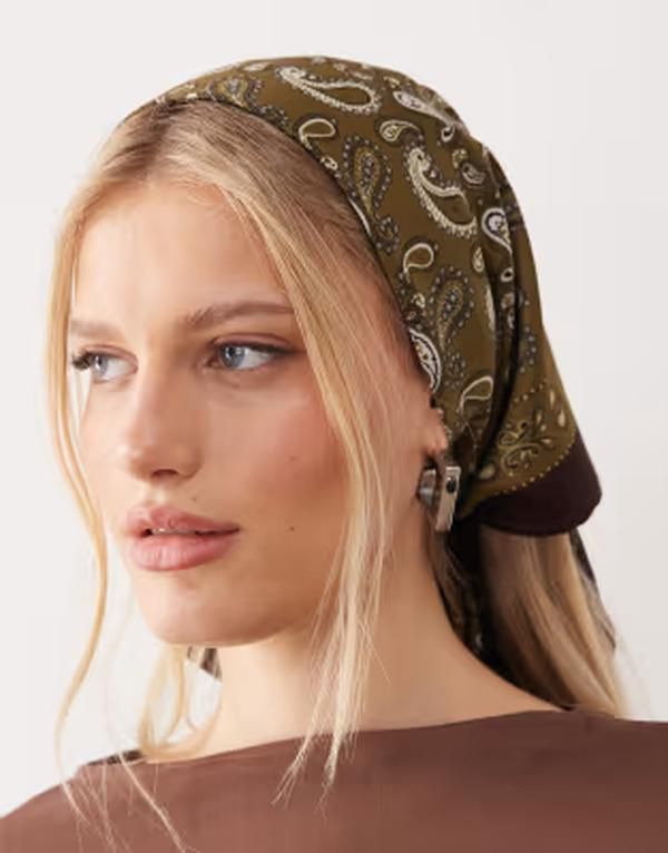 エイソス レディース アクセサリー マフラー・ストール・スカーフ プリント ASOS DESIGN bandana print headscarf chocolate Multi マルチカラー