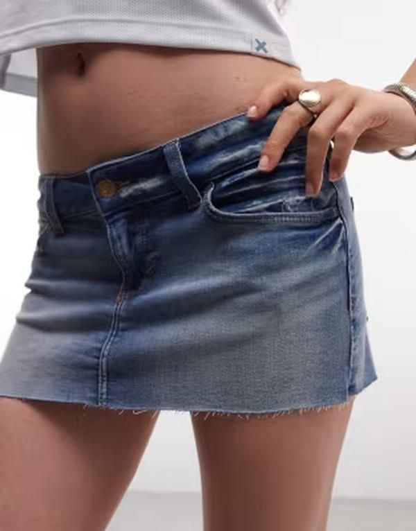 チープマンデー レディース ボトムスカート ミニ デニム ブーツ Cheap Monday Booty Bei super stretch denimini skirt in mid blue wash Blue Moon ブルー チープマンデー レディース ボトムスカート ミニ デニム ブーツ Cheap Monday Booty Bei super stretch denimini skirt in mid blue wash Blue Moon ブルー