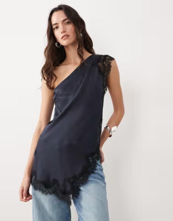 マンゴ レディース トップス シャツ アシンメトリー レーストリム サテン ノースリーブ レース Mangone shoulder sleeveless asymmetric satin top with lace trim NAVY ネイビー