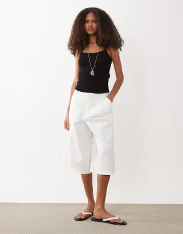 ジェイディーワイ レディース ボトムス ハーフパンツ・ショーツ ショートパンツ JDY tailored bermuda shorts WHITE ホワイト