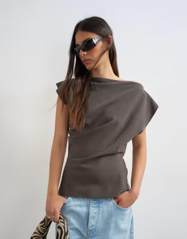 トップショップ レディース トップス シャツ アシンメトリー Topshop asymmetric off the shoulder top in charcoal part of a set CHARCOAL チャコール