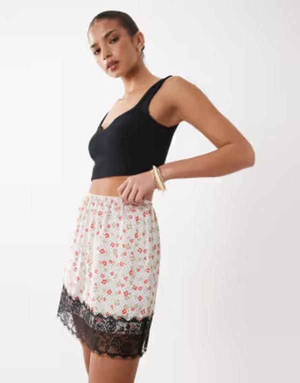 エイソス レディース ボトムスカート レーストリム プリント ミニ サテン レース ASOS DESIGN lace trim satin mini skirt ditsy print White ditsy print ホワイト