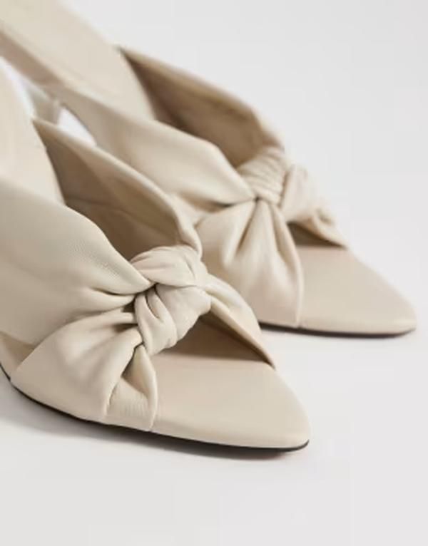 エイソス レディース シューズ サンダル ヒール ASOS DESIGNotice knotted higheel mules in offwhite オフホワイト