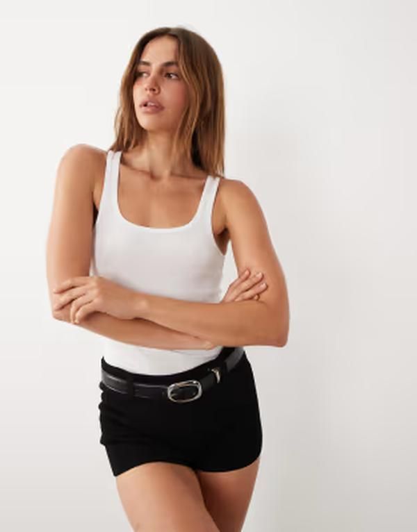 マンゴ レディース ボトムス ハーフパンツ・ショーツ ミニ ショートパンツ Mango starring Hailey Bieber tailored mini shorts Black ブラック