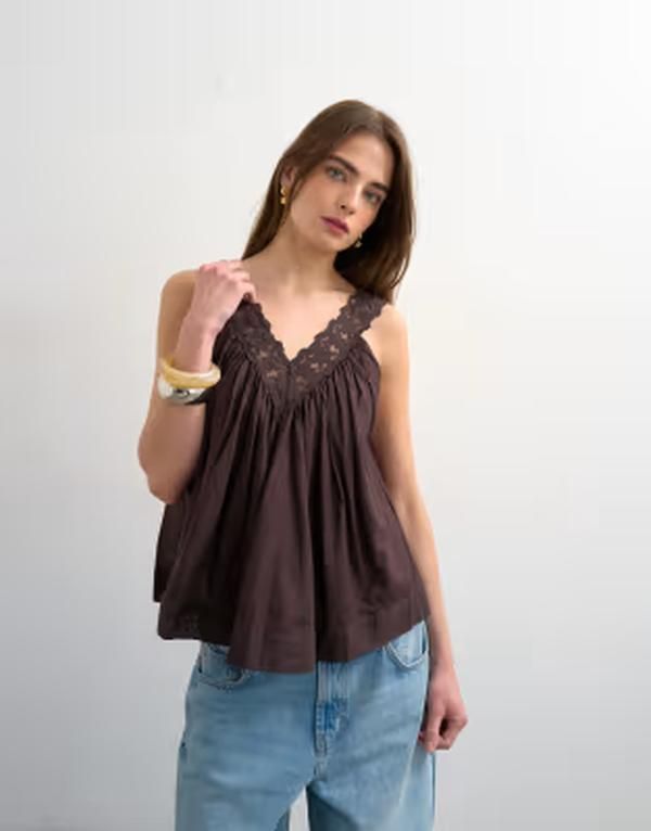 トップショップ レディース トップス タンクトップ Vネック レース Topshop deep vneck lace trapeze top in chocolate Brown ブラウン