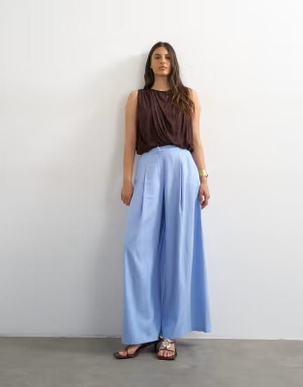 トップショップ レディース ボトムス カジュアルパンツ ワイドレッグ A ライン リネン Topshop linen mix aline wide leg pants in light BLUE ブルー