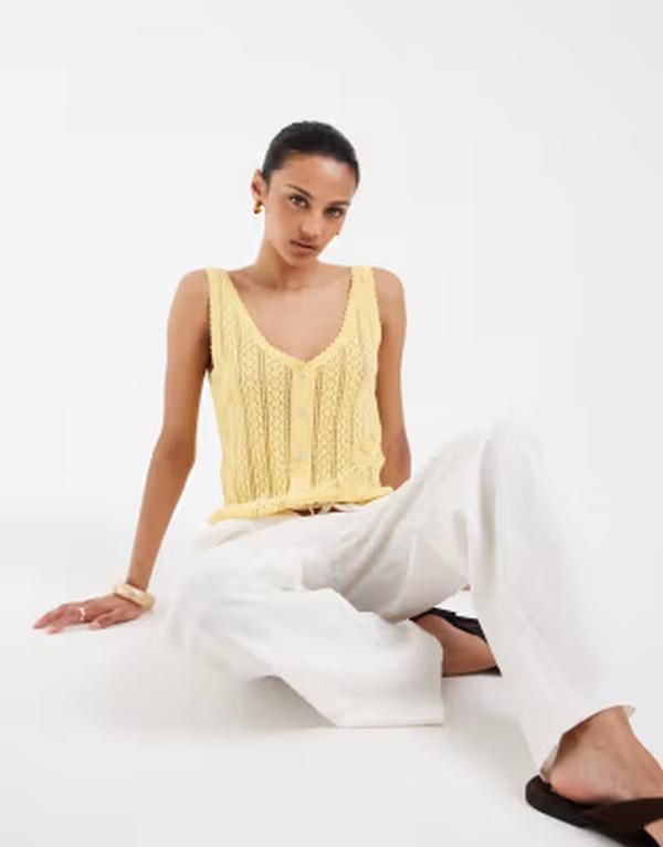 ヴェロモーダ レディース トップス ベスト ニット Vero Moda pointelle knit button frontank top in golden yellow Golden haze イエロー
