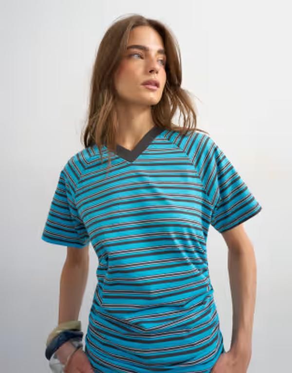 トップショップ レディース トップス Tシャツ Vネック ギャザー Topshop micro Vneck ruched side tee in stripe TEAL ティール