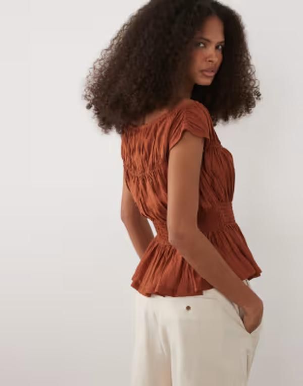 スリードベア レディース トップス シャツ キャップ Threadbare shirred cap sleeve top in rust ラスト