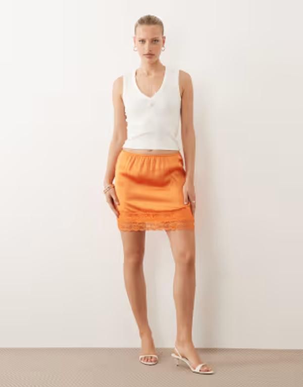 エイソス レディース ボトムスカート レーストリム ミニ サテン レース ASOS DESIGN lace trim satin mini skirt in orange オレンジ