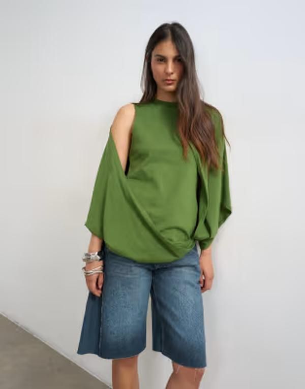 トップショップ レディース トップス Tシャツ ケープデザイン ドレープ キャップ ケープ Topshop cape draped tee in pesto GREEN グリーン