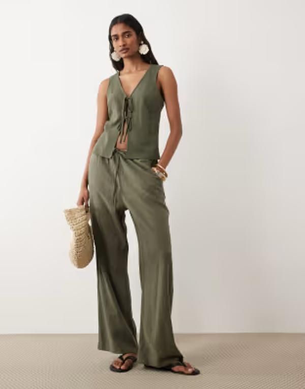 ミスセルフフリッジ レディース ボトムス カジュアルパンツ リネン Misselfridge linen blend pull on pants in olive オリーブ