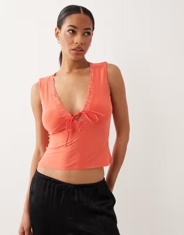 エイソス レディース トップス シャツ レーストリム レース ASOS DESIGN slinky lace trim top in coral RED レッド