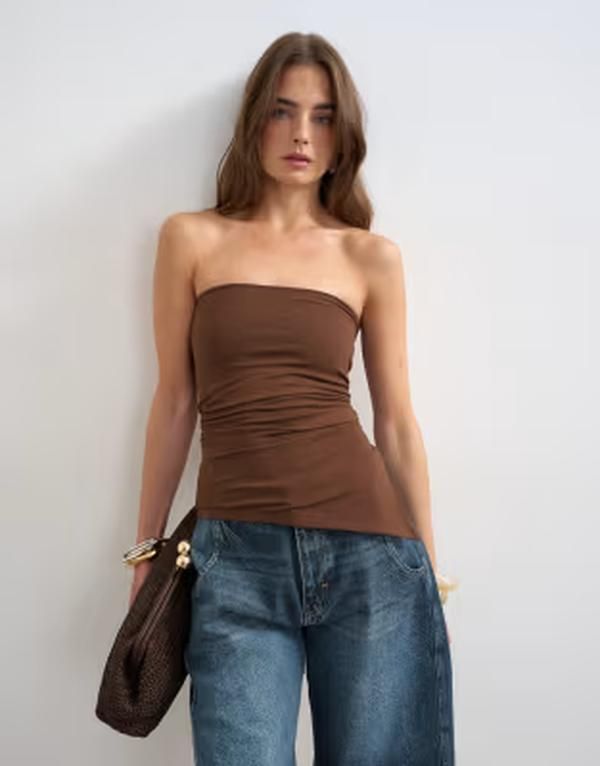 トップショップ レディース トップス シャツ アシンメトリー ギャザー Topshop split side ruched asymmetric bandeau in chocolate チョコレート