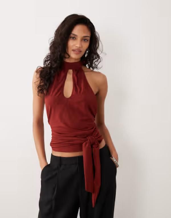 モーテル レディース トップス シャツ ホルター Motel Verbina keyhole halter tie waistop in fired brick RED レッド