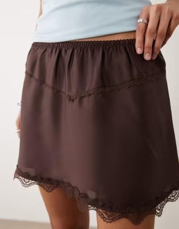 コットンオン レディース ボトムスカート レーストリム ミニ サテン レース Cotton Estelle satin mini skirt with lace trim HONEY CREAM クリーム
