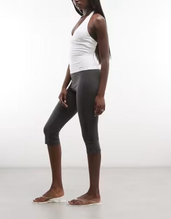 ウィークデイ レディース ボトムス カジュアルパンツ キャップ Weekday capri pants in dark gray グレー