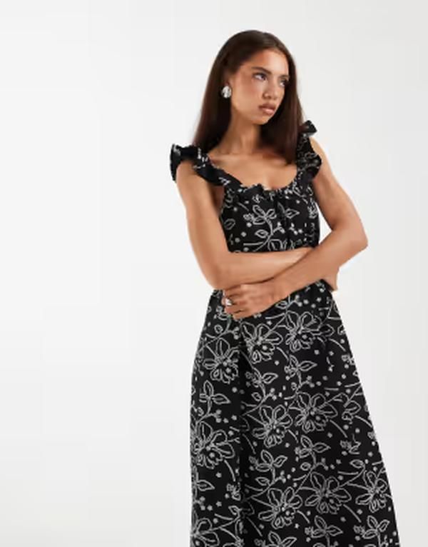 ヴェロモーダ レディース トップス ワンピース フラワー柄 プリント フリル ミディ フラワー Vero Moda ruffle cami strap midi dress and white floral print Black Birch flower ブ