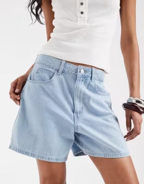 ヴェロモーダ レディース ボトムス ハーフパンツ・ショーツ ハイウエスト ショートパンツ デニム Vero Moda Kirsa high waist loose fit denim shorts in light blue wash Light Blue D