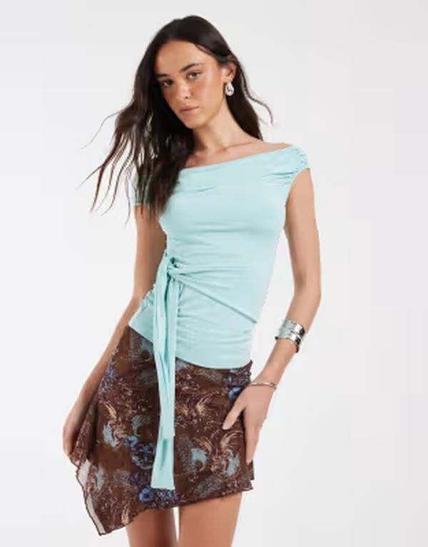 モーテル レディース ボトムスカート ミニ Motel Velanie mini skirt in feathery paisley BROWN ブラウン