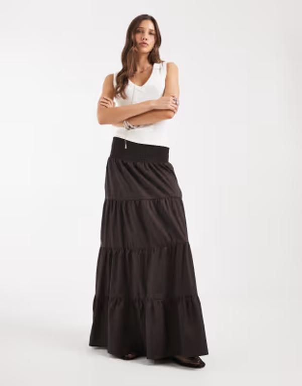ヴェロモーダ レディース ボトムスカート ティアード マキシ Vero Moda shirred waistiered boho maxi skirt in chocolate チョコレート