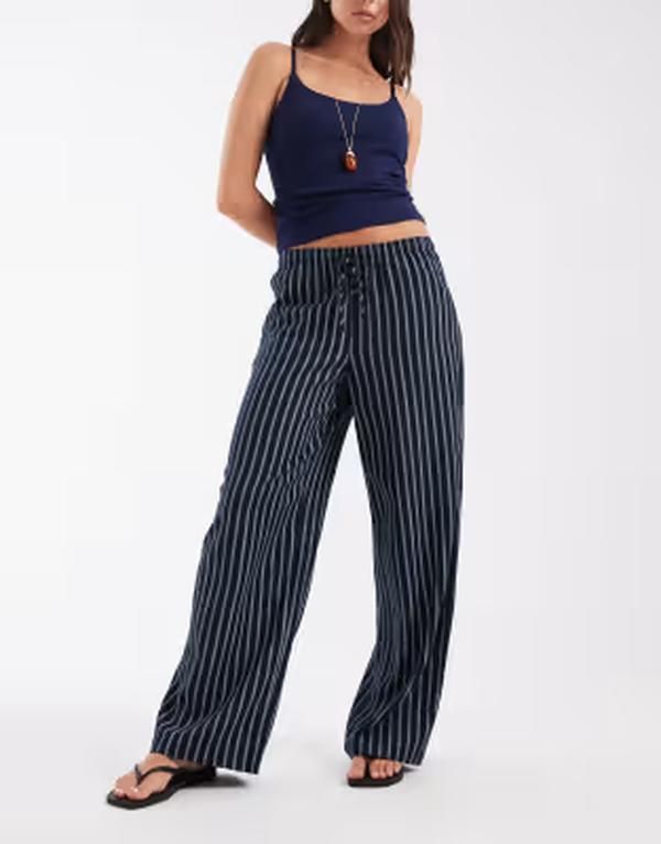 ヴェロモーダ レディース ボトムス カジュアルパンツ ワイドレッグ ドローコードウエスト リネン Vero Moda linen touch wide leg pants with drawstring waistripe Sky captain ネイビー