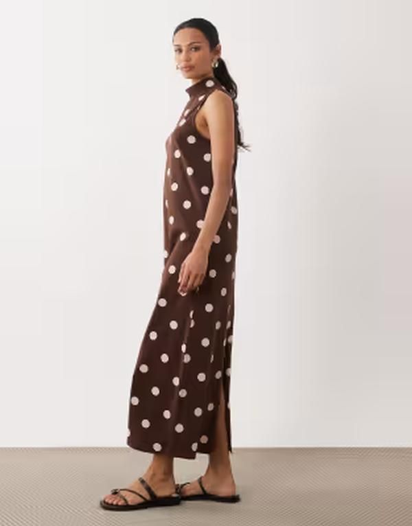 エイソス レディース トップス ワンピースタンドネック ドット ノースリーブ マキシ ASOS DESIGN sleeveless funnel neck maxi dress in chocolate and pink polka dots Pink Pol