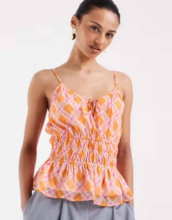 ヴェロモーダ レディース トップス シャツ シフォン Vero Moda Smilla chiffon cami top with elasticized waist in orange and pink check Sun Orange Julie オレンジ