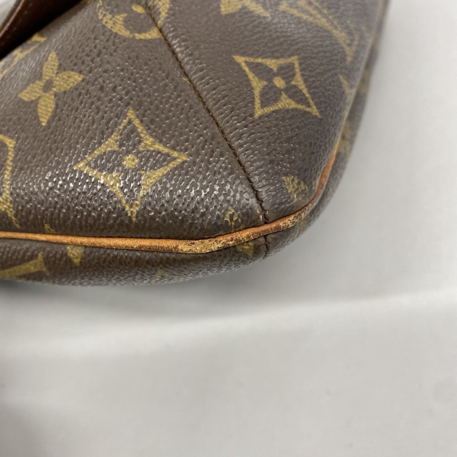 ルイ・ヴィトン(Louis Vuitton) ルイ・ヴィトン ショルダーバッグ 