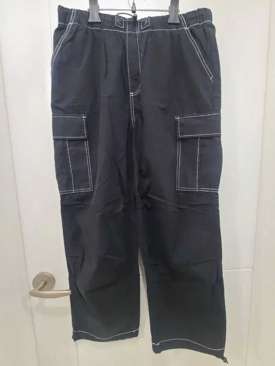 ZARA スティッチ カーゴパンツ