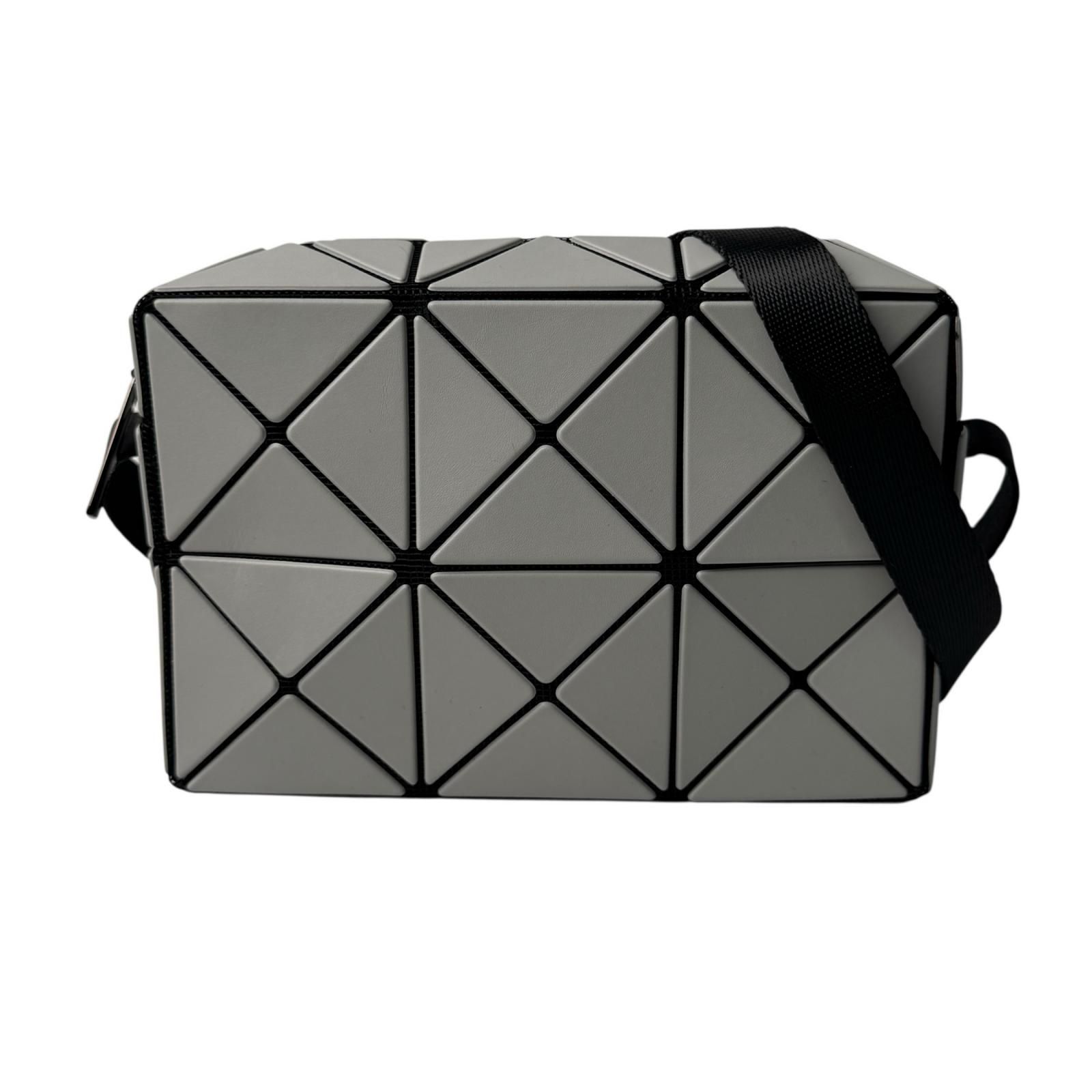 美品 イッセイミヤケ バオバオ BOA BOA ISSEY MIYAKE CUBOID
