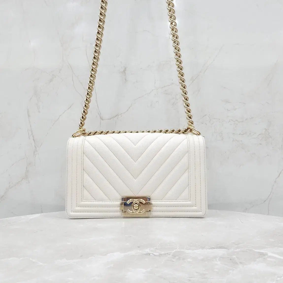 CHANEL シャネル ボーイシャネル Boy Chanel ミディアム チュール キャビア 白 ゴールド