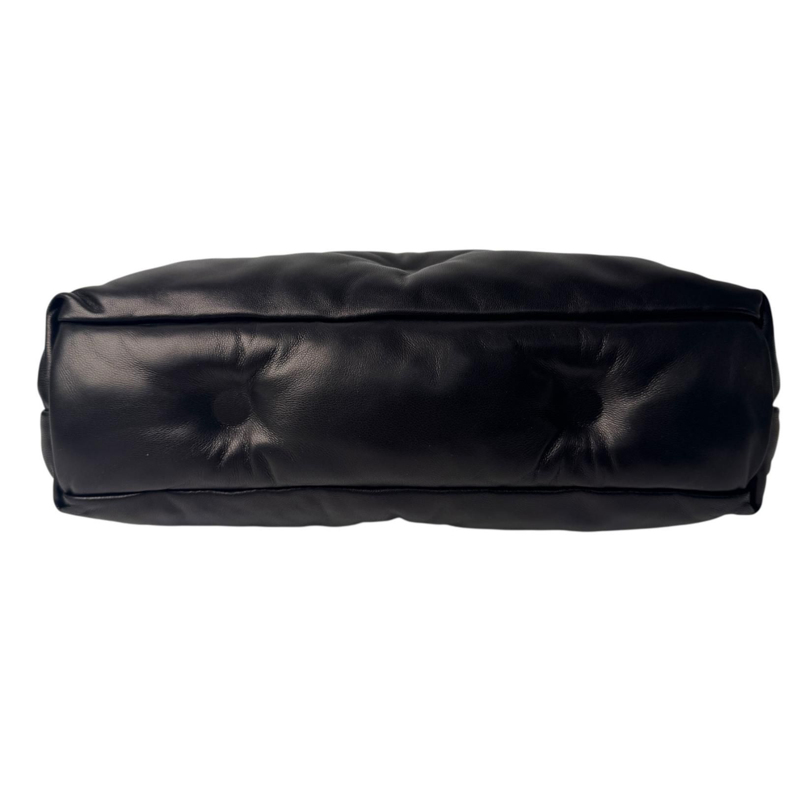 美品 メゾンマルジェラ Maison Margiela グラムスラム クラシック スモール SB1WG0028 ショルダーバッグ レディース 美品 メゾンマルジェラ Maison Margiela グラムスラム クラシック スモール SB1WG0028 ショルダーバッグ レディース