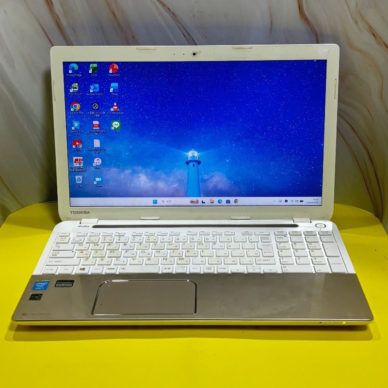 爆速Core i7☆dynabookノートパソコン☆メモリ8GB 新品SSD windows11
